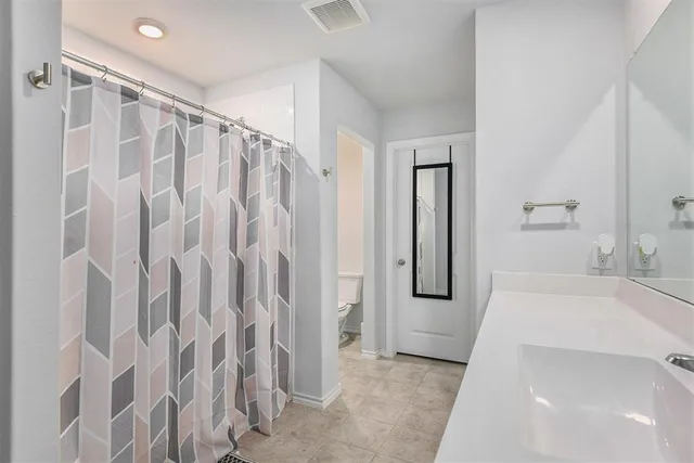 a view of a walk in closet