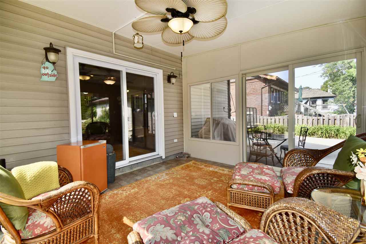826 Barrington Road Grosse Pointe, MI 48230 - Photo 16 of 31 50024897-15.JPG