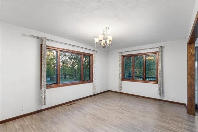 $415,000 | 7201 Whitson Road Southeast, St. Joseph, MO 64507