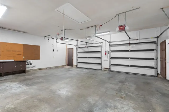 $415,000 | 7201 Whitson Road Southeast, St. Joseph, MO 64507