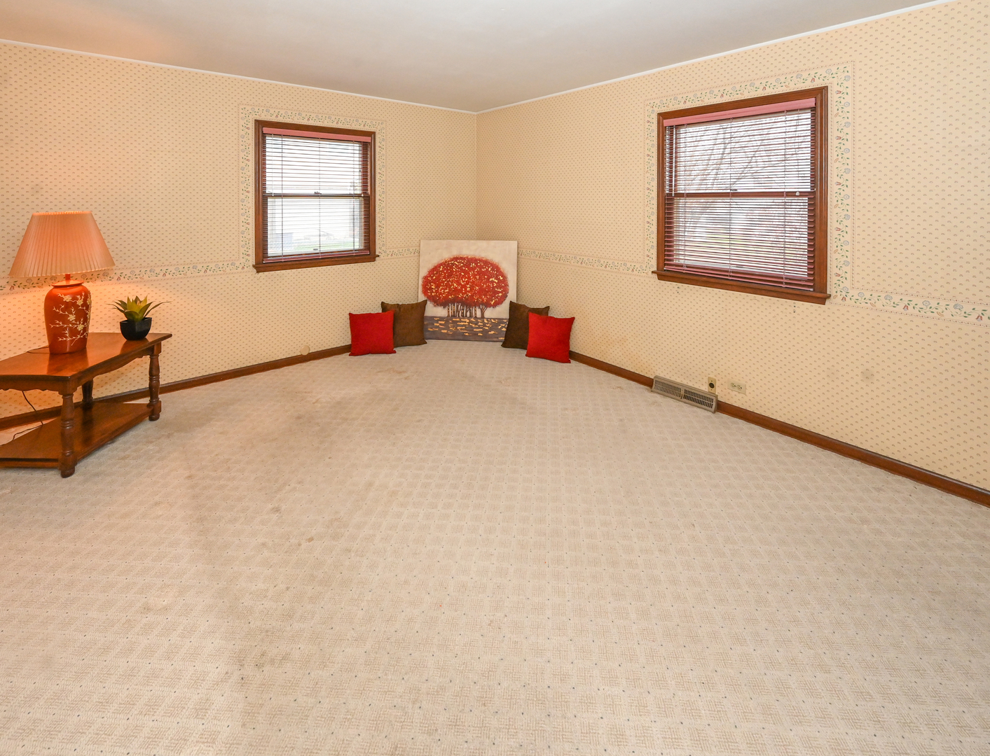 249 South Arlington Heights Road Elk Grove Village, IL 60007 - Photo 11 of 21 a bedroom with a bed and a window