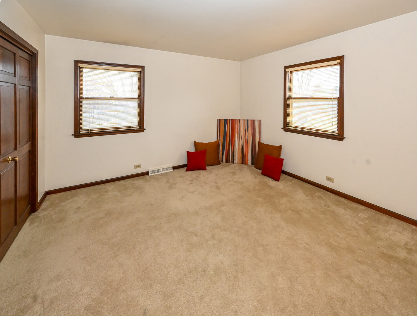 249 South Arlington Heights Road Elk Grove Village, IL 60007 - Photo 15 of 21 a bedroom with a bed and wooden floor