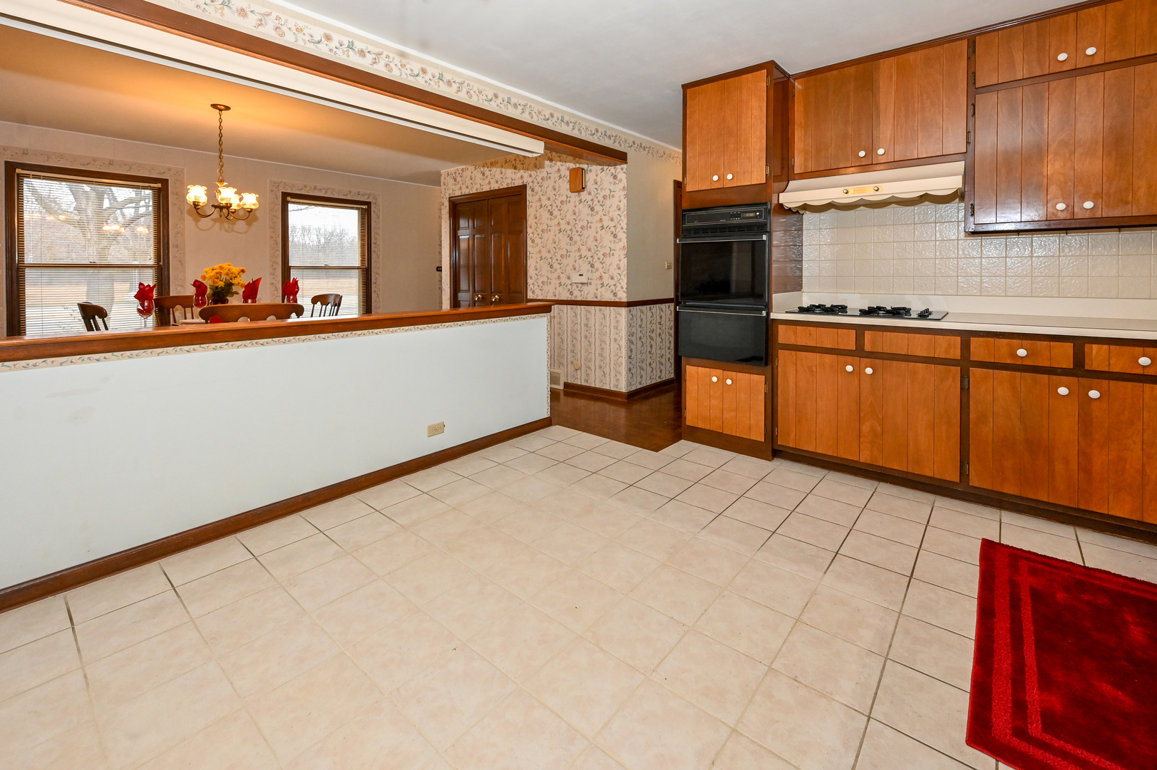 249 South Arlington Heights Road Elk Grove Village, IL 60007 - Photo 8 of 21 a view of a kitchen with a sink and cabinets