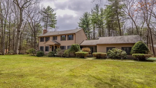 $695,000 | 1 Ashley Circle, Easthampton, MA 01027