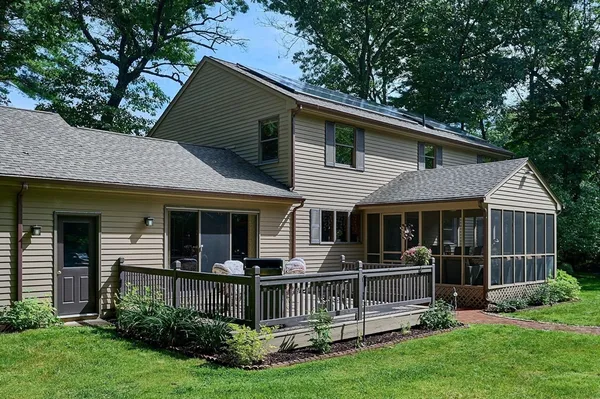 $695,000 | 1 Ashley Circle, Easthampton, MA 01027