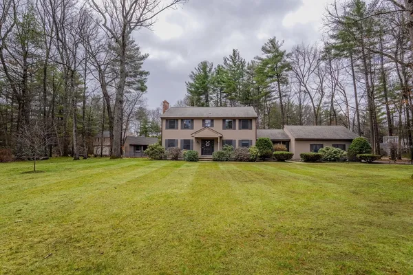 $695,000 | 1 Ashley Circle, Easthampton, MA 01027