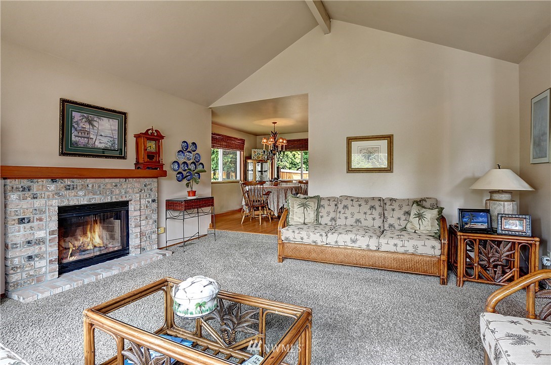19822 133rd Place Southeast Renton, WA 98058 - Photo 5 of 25 Gallery Image 5