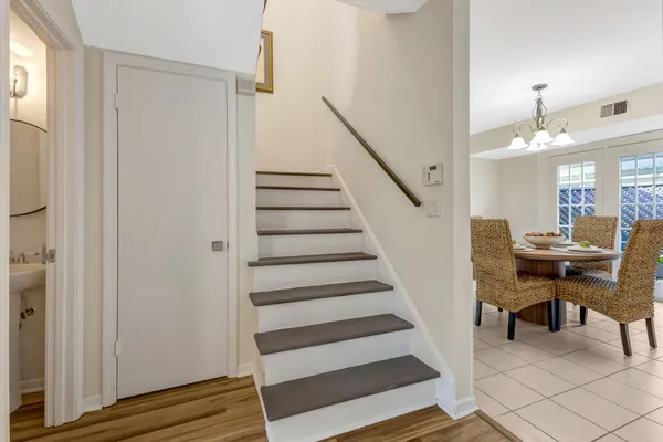 $374,900 | 1011 Murfreesboro Road, Unit B2, Franklin, TN 37064