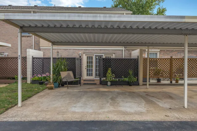 a house view with a outdoor space