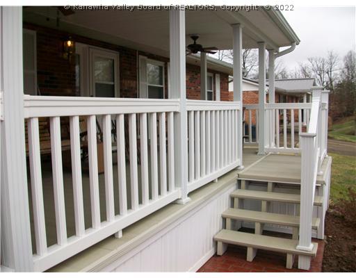 1006 Oakwood Road Culloden, WV 25510 - Photo 5 of 7 Exterior Front.
