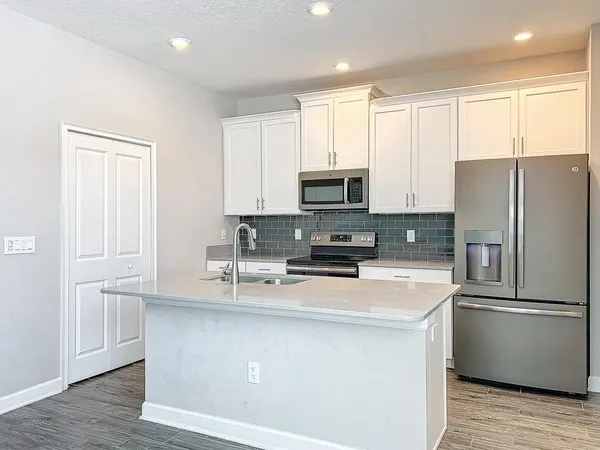 $2,600 | 11900 Sonnet Avenue, Orlando, FL 32832