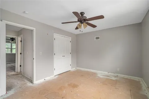 $219,900 | 9302 West 83rd Street, Overland Park, KS 66204