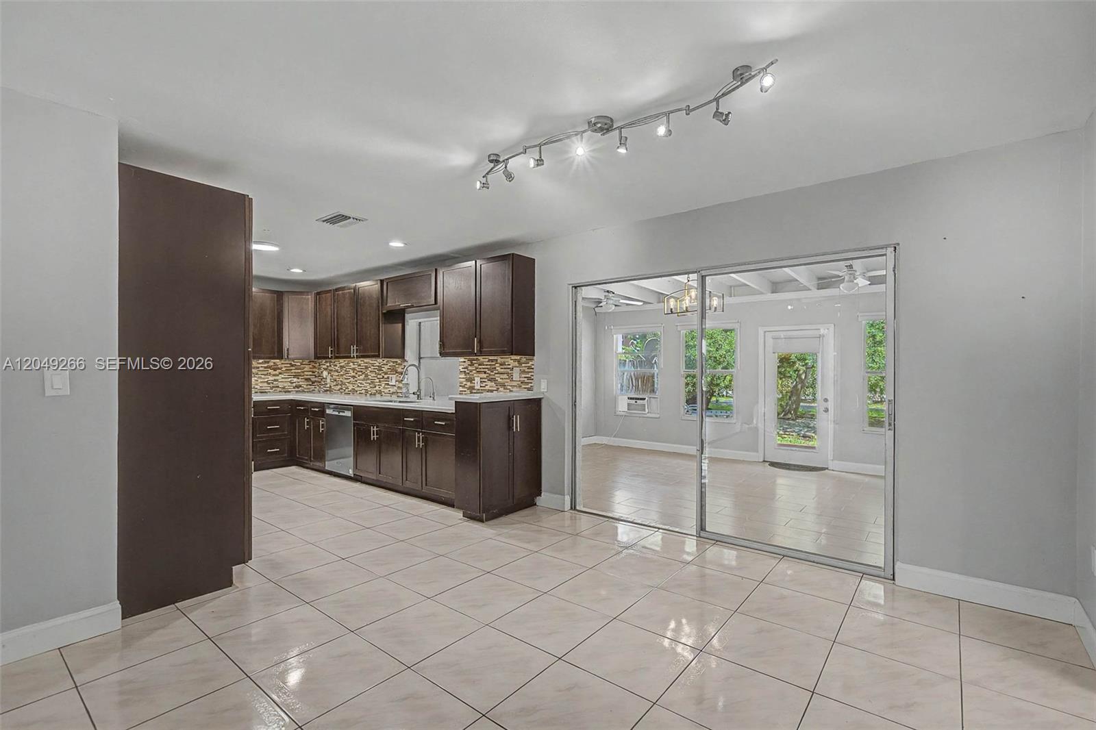 11860 Southwest 81st Road, Unit 11860 Pinecrest, FL 33156 - Photo 18 of 24