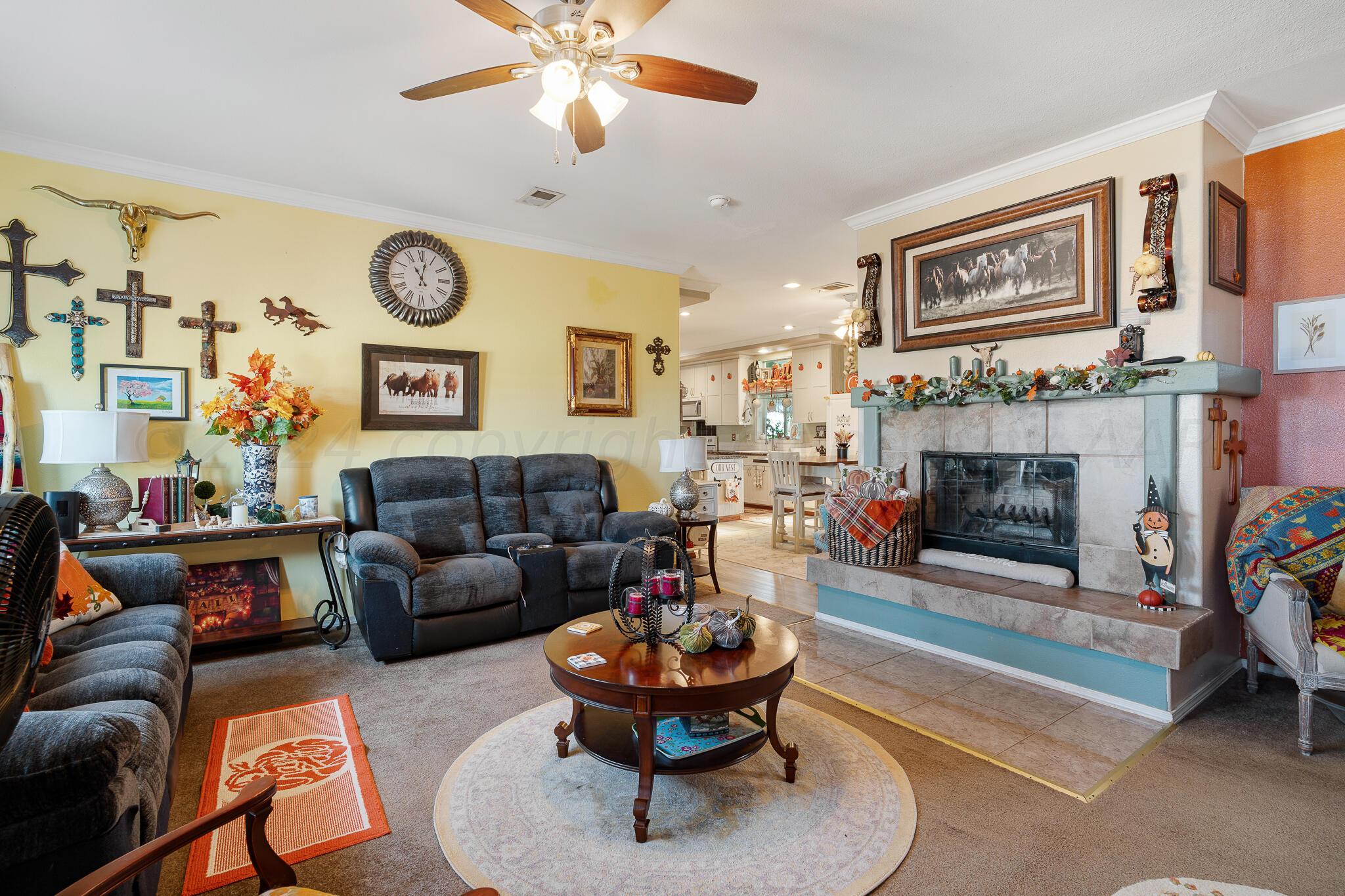 5601 Tranquility Road Amarillo, TX 79118 - Photo 6 of 20 Living Room