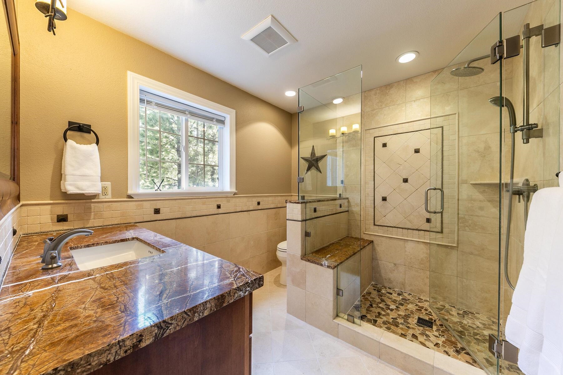 10643 Red Fir Road Truckee, CA 96161 - Photo 11 of 21 Gallery Image 11