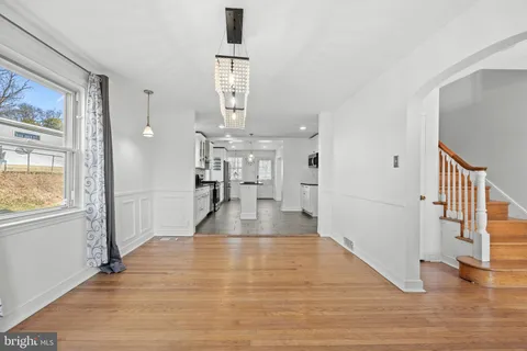 $395,000 | 37 Dewey Road, Cheltenham, PA 19012