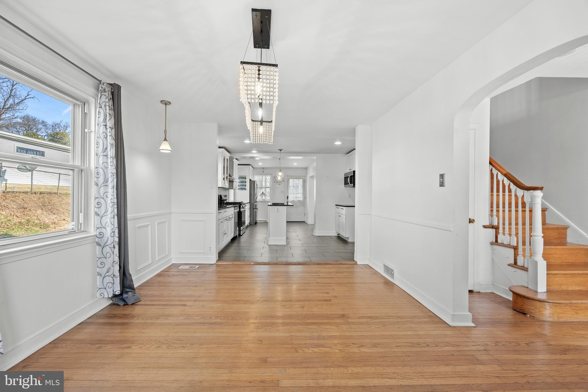 37 Dewey Road Cheltenham, PA 19012 - Photo 11 of 24