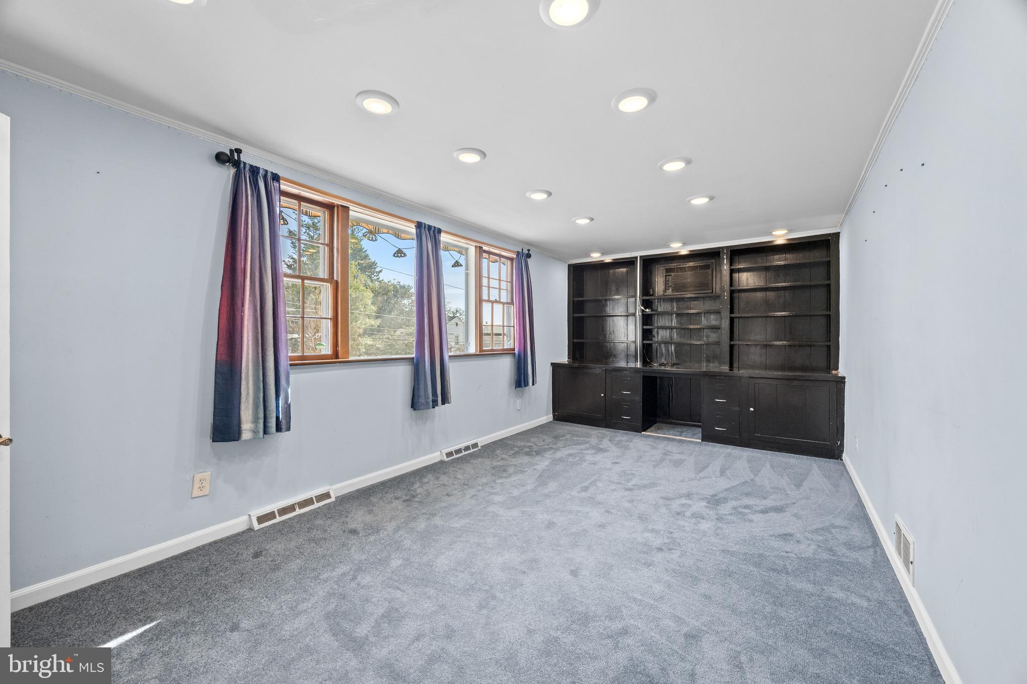 37 Dewey Road Cheltenham, PA 19012 - Photo 13 of 24