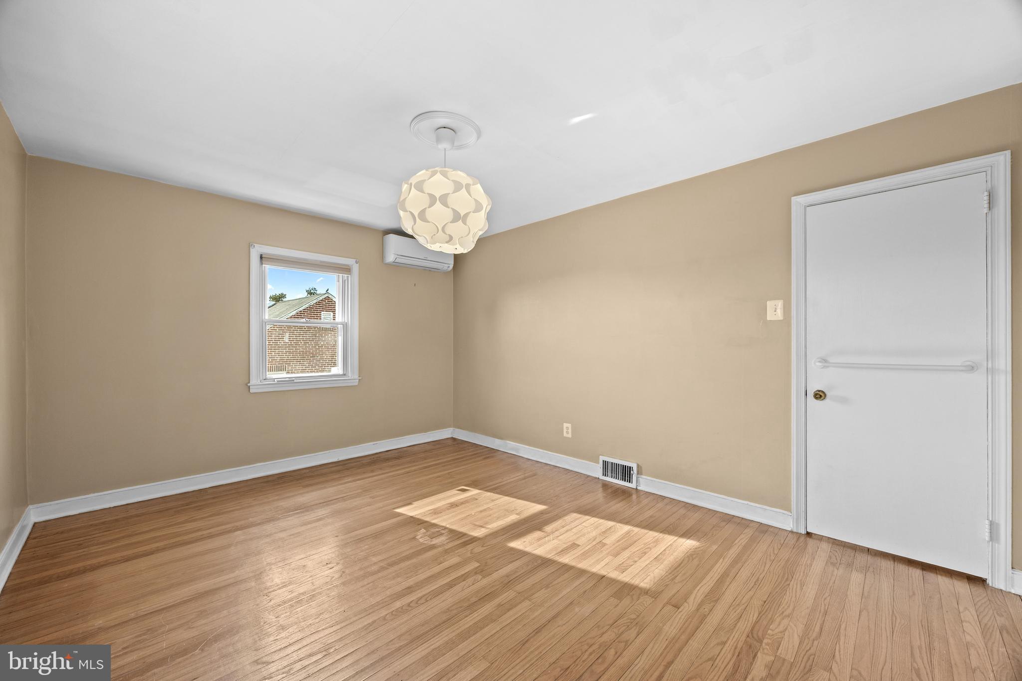 37 Dewey Road Cheltenham, PA 19012 - Photo 17 of 24