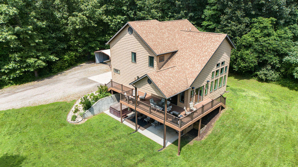 69297 Beebe Road Niles, MI 49120 - Photo 3 of 39 DJI_20240725131034_0006_D-Enhanced-NR-Ed