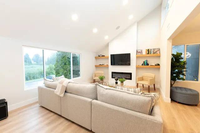 $385,000 | 2 Outpost Lane, Unit 2, Ridgefield, CT 06877