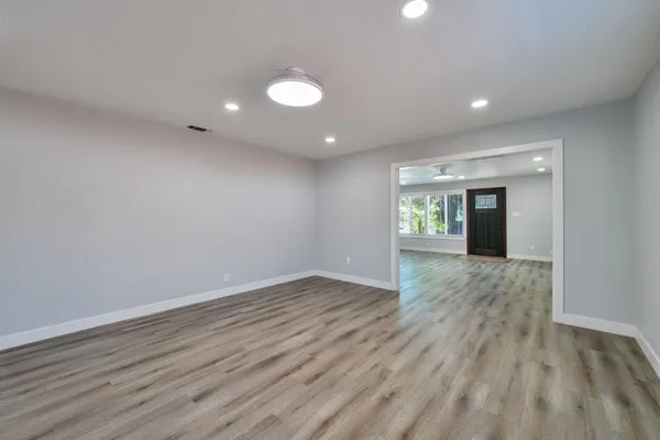 $500,000 | 881 Reuter Drive, West Sacramento, CA 95605