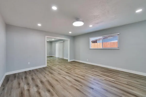 $500,000 | 881 Reuter Drive, West Sacramento, CA 95605