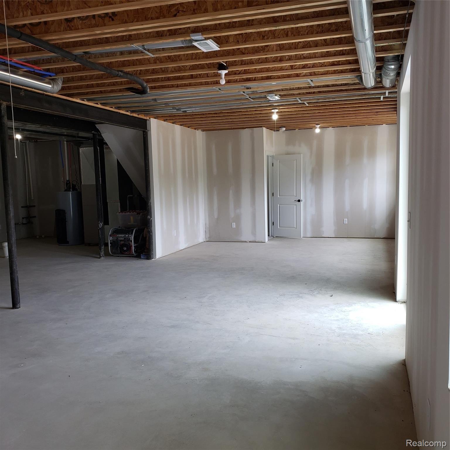 17310 Wayne Road Livonia, MI 48152 - Photo 39 of 47 39.jpg