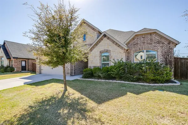 $3,200 | 12400 Angel Vine Drive, Fort Worth, TX 76028