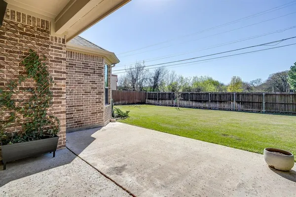 $3,200 | 12400 Angel Vine Drive, Fort Worth, TX 76028