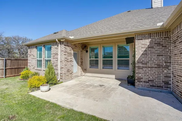$3,200 | 12400 Angel Vine Drive, Fort Worth, TX 76028