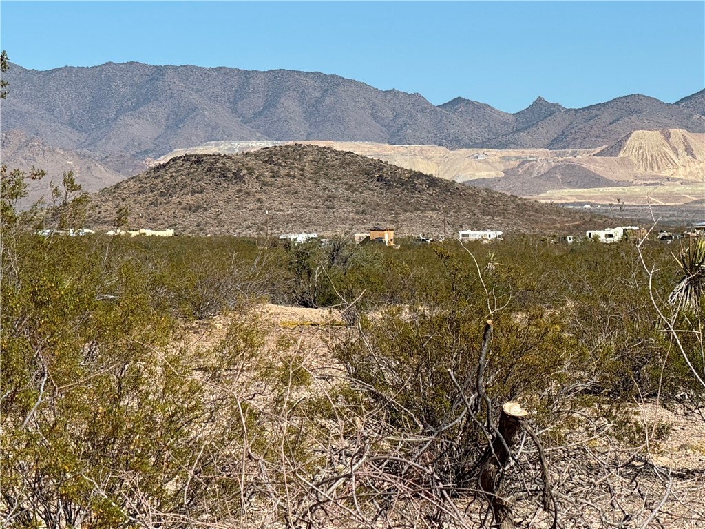 33909081 North Cibola Road Golden Valley, AZ 86413 - Photo 11 of 23 View of mountain background