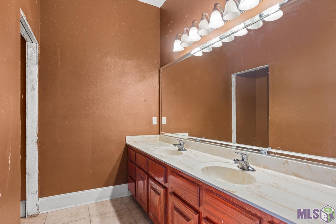 21023 Plank Road Zachary, LA 70791 - Photo 14 of 31 Gallery Image 14