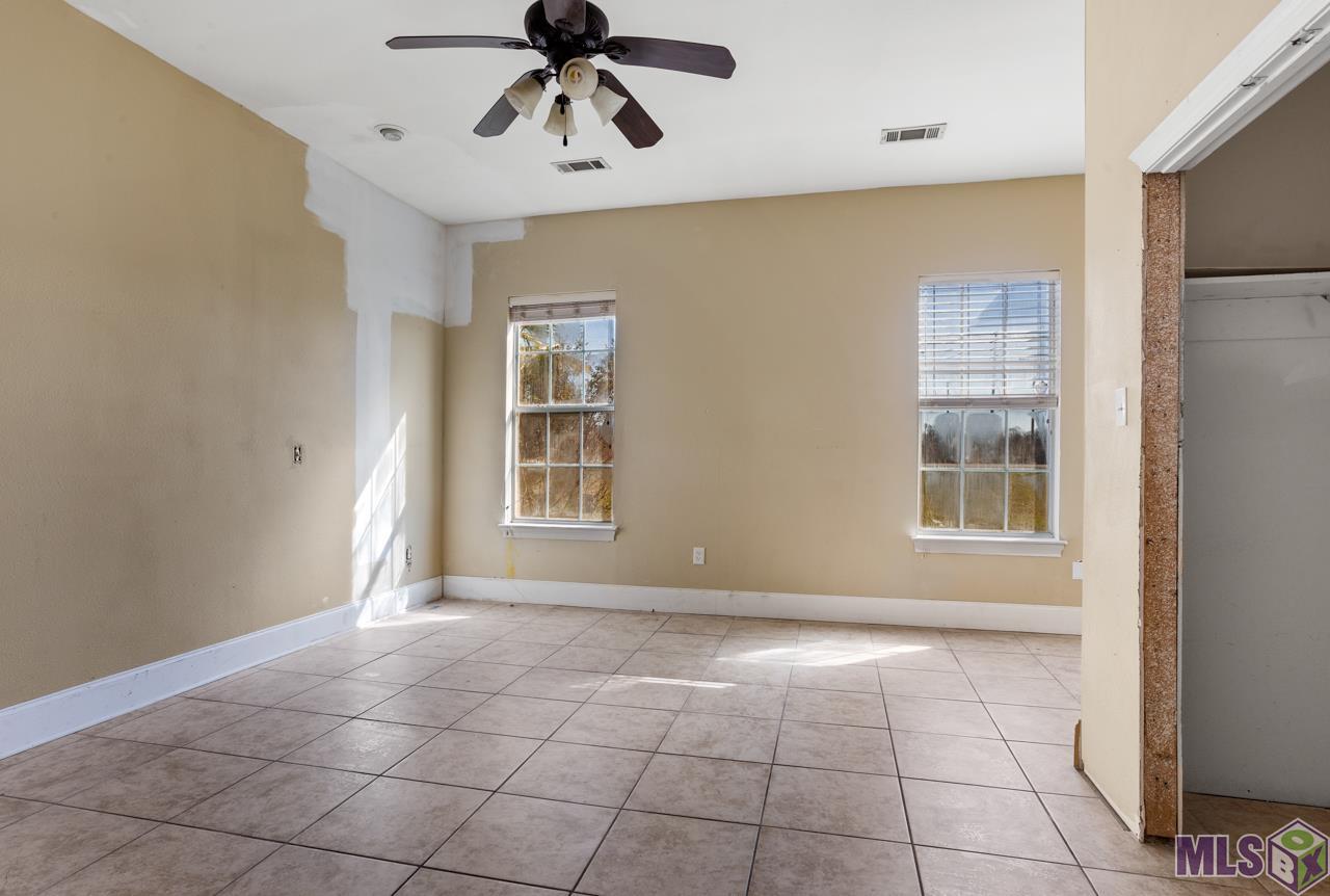 21023 Plank Road Zachary, LA 70791 - Photo 15 of 31 Gallery Image 15