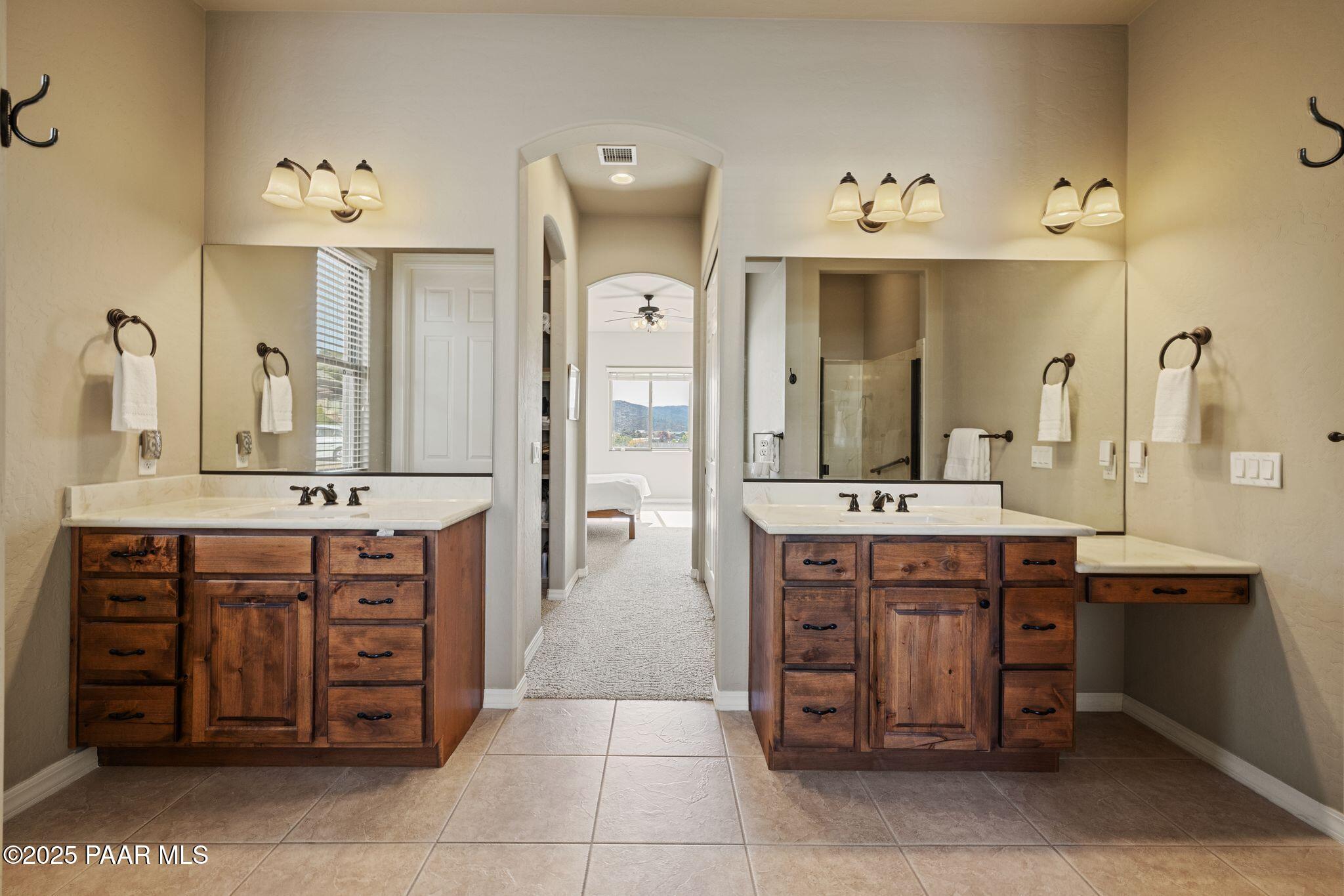 495 Isabelle Lane Prescott, AZ 86301 - Photo 22 of 31 194-Primary Bathroom