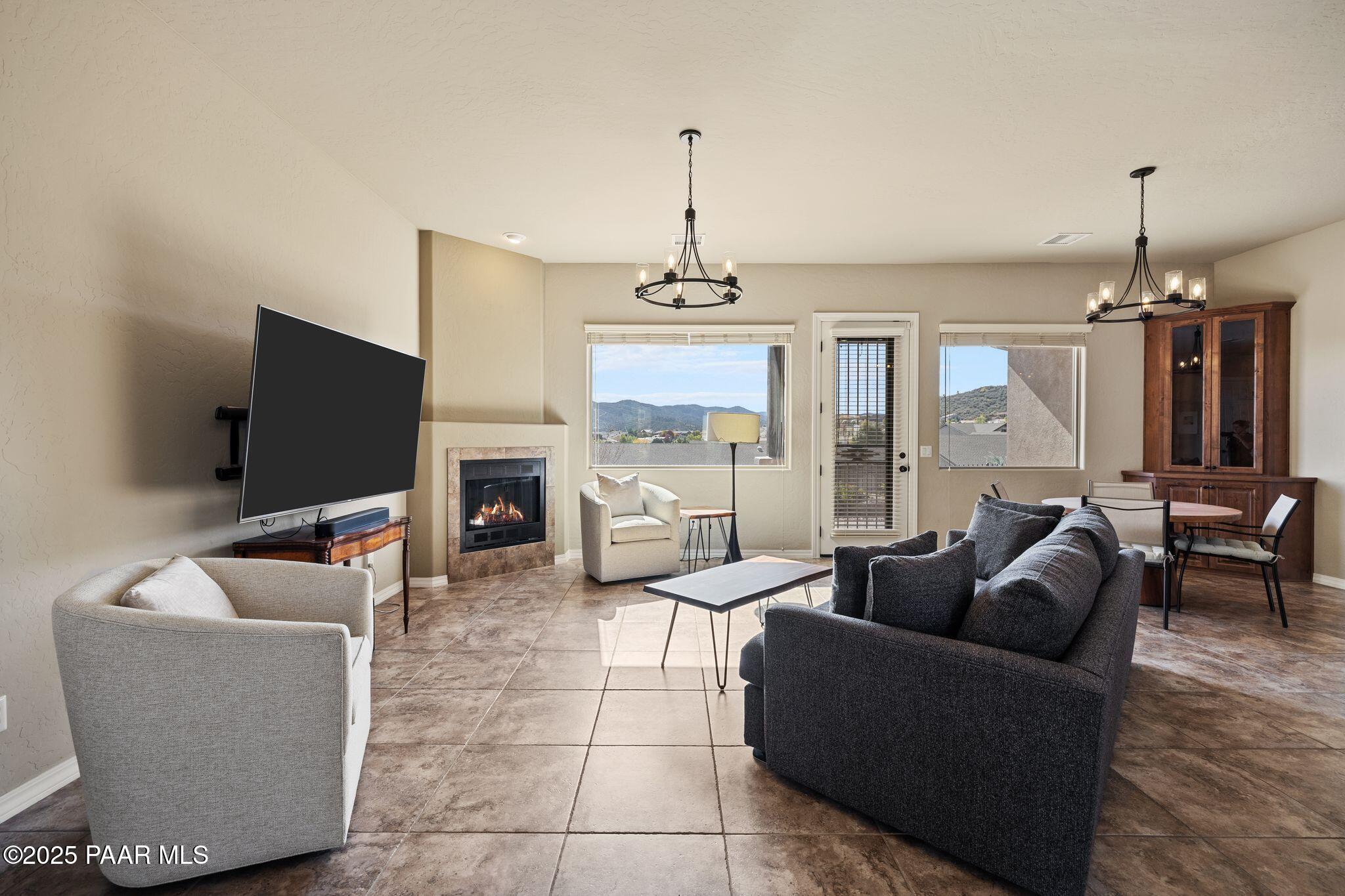 495 Isabelle Lane Prescott, AZ 86301 - Photo 6 of 31 029-Living Room