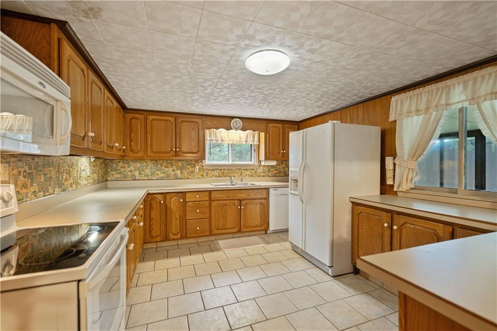 544 Chippewa Road Somerset, PA 15501 - Photo 36 of 49