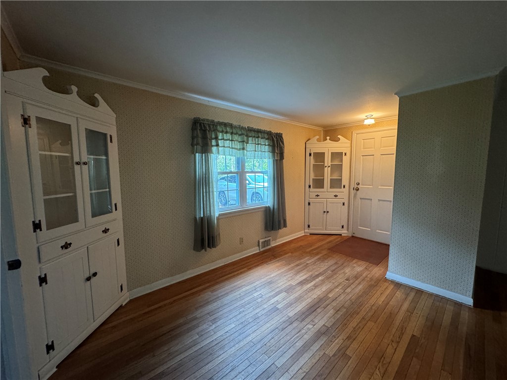 132 White Springs Road Geneva Town, NY 14456 - Photo 8 of 26