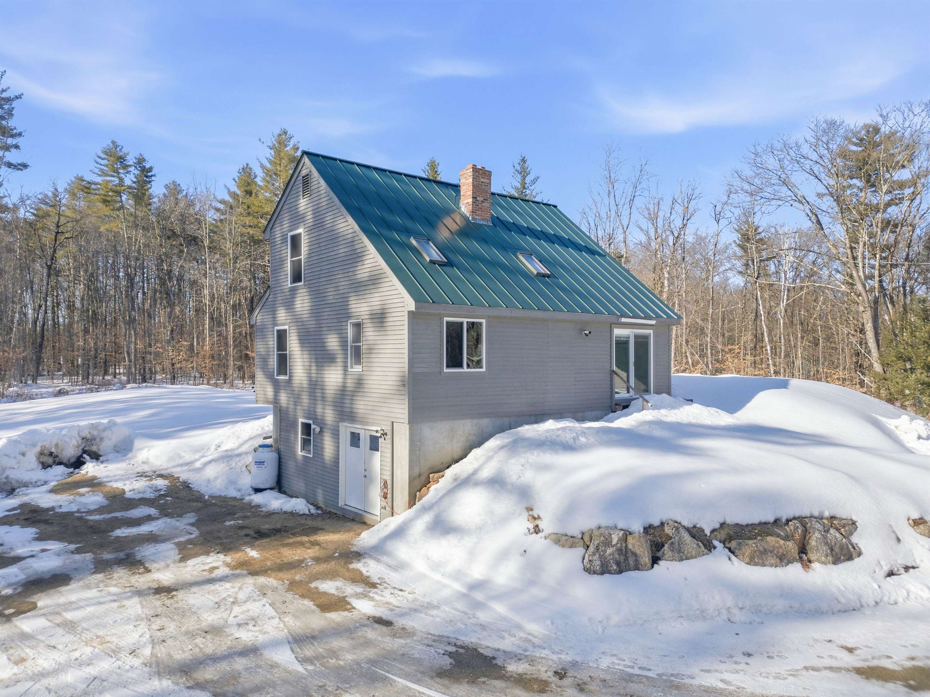 419 Flaghole Road Andover, NH 03216 - Photo 2 of 41