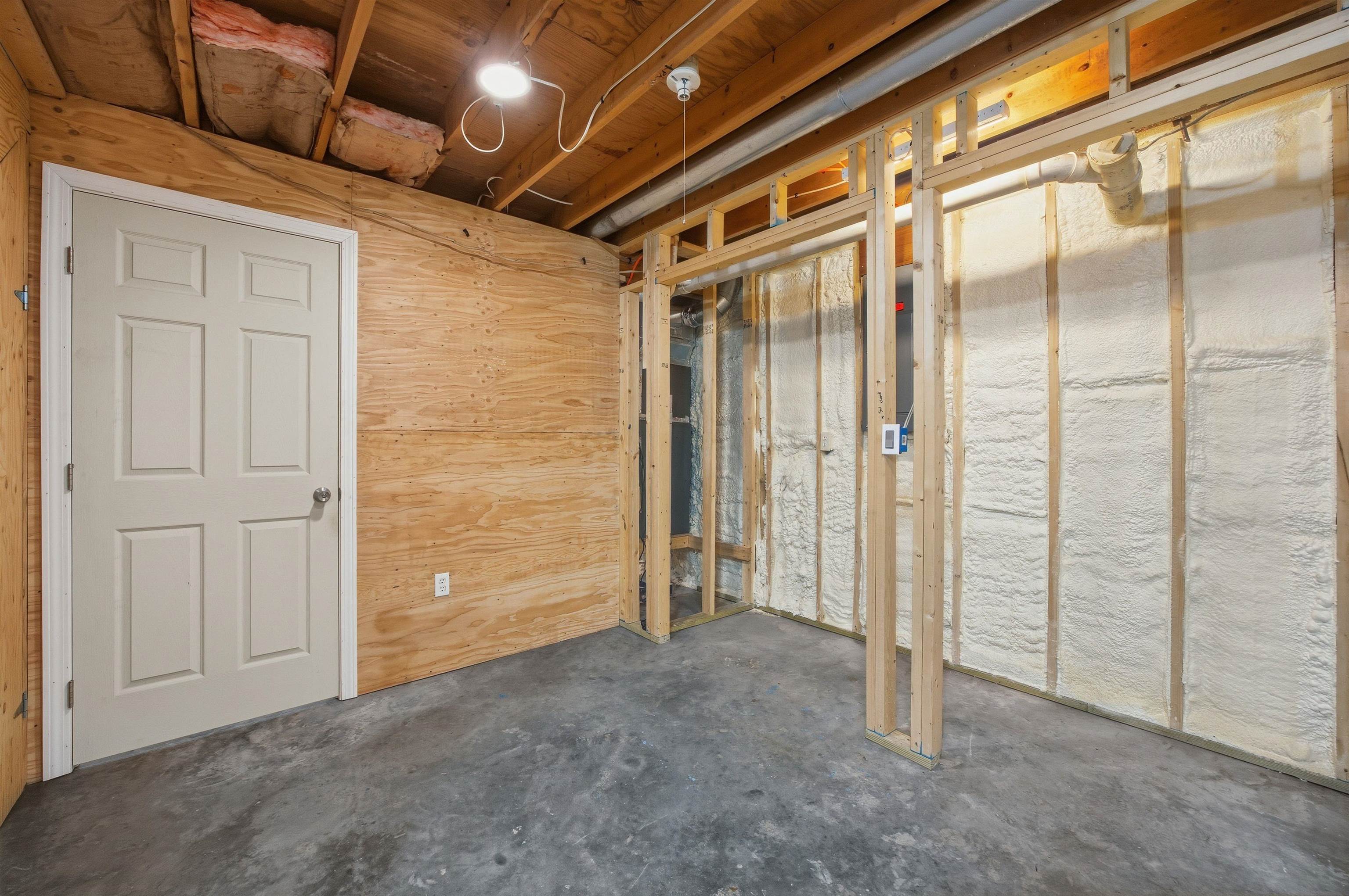 419 Flaghole Road Andover, NH 03216 - Photo 32 of 41