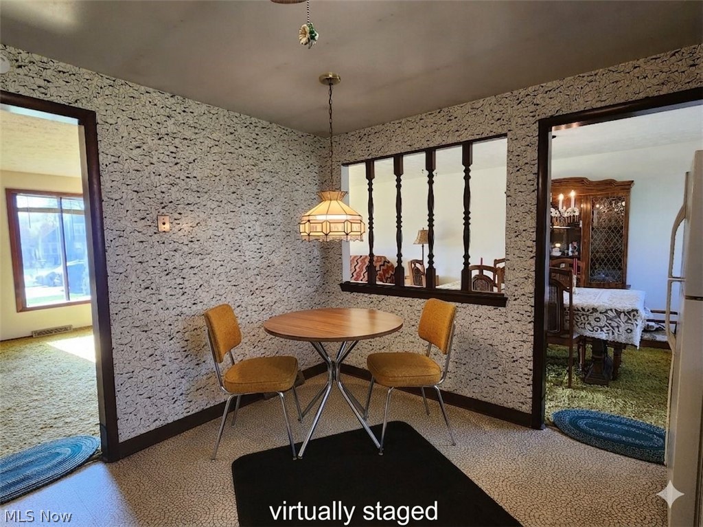 8165 Midland Road Mentor, OH 44060 - Photo 4 of 49