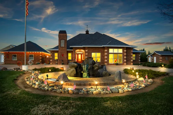 $1,350,000 | 19640 Dairyland Drive, Redding, CA 96002