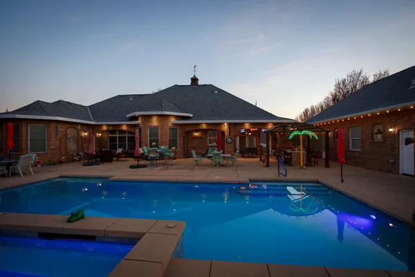 $1,350,000 | 19640 Dairyland Drive, Redding, CA 96002