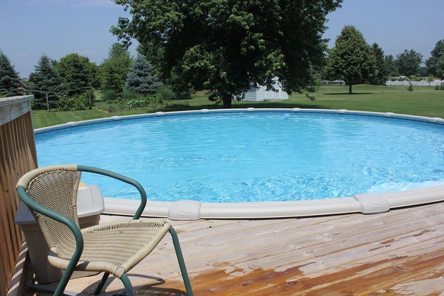 390 East Southmor Road Morris, IL 60450 - Photo 22 of 25 a view of swimming pool from a balcony