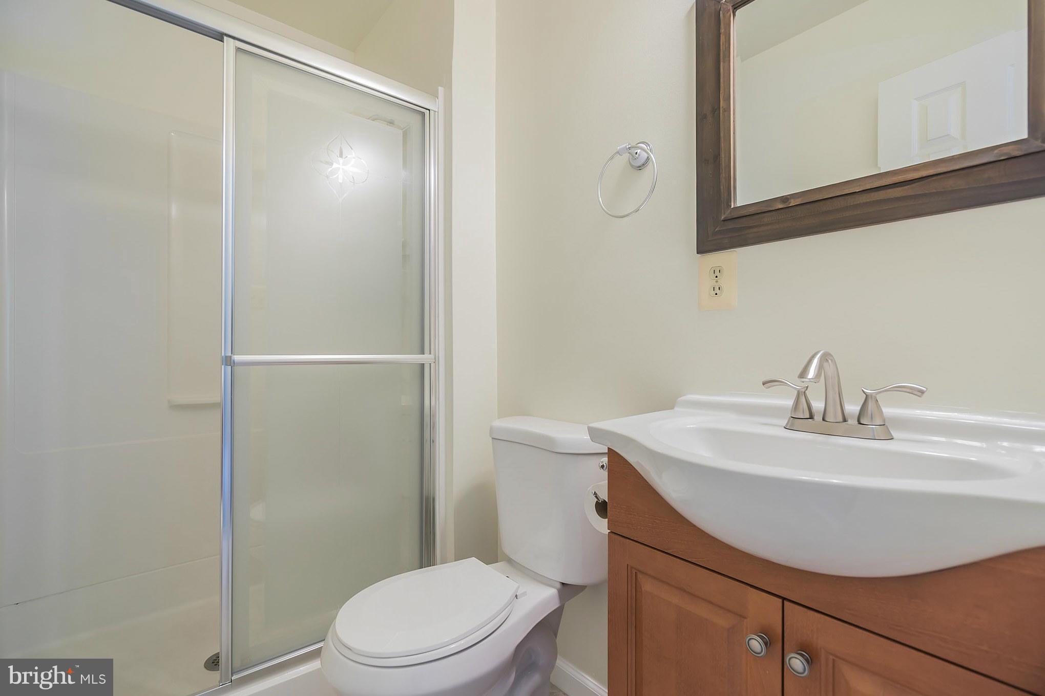 6413 Blarney Stone Court Springfield, VA 22152 - Photo 14 of 19 Bath (Master)