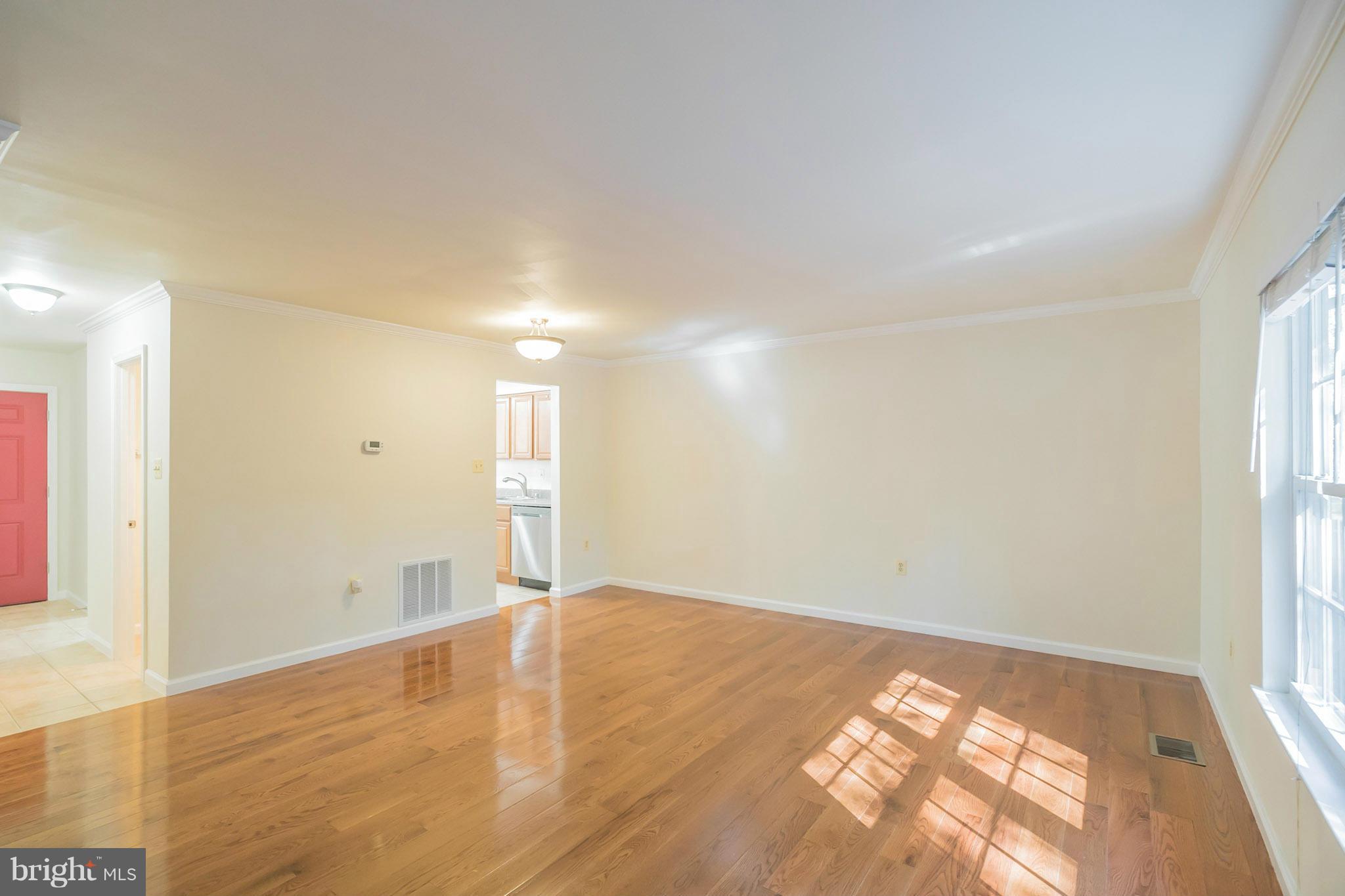 6413 Blarney Stone Court Springfield, VA 22152 - Photo 7 of 19 Living Room