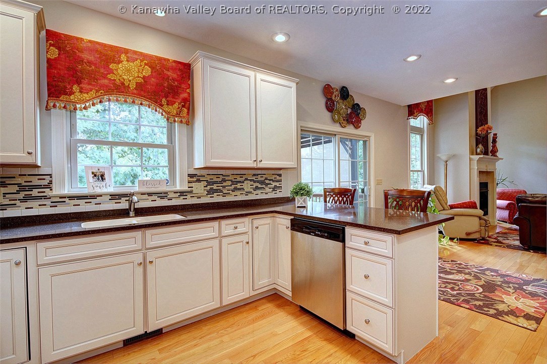 277 Hyde Park Road Winfield, WV 25213 - Photo 17 of 30 Gallery Image 17
