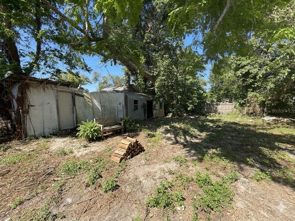 1214 Tedrow Road Lakeland, FL 33805 - Photo 2 of 5