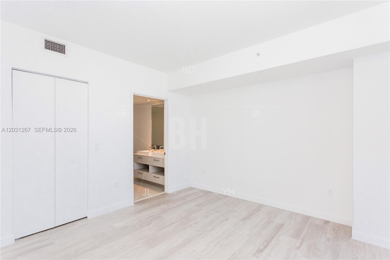 45 Southwest 9th Street, Unit 3806 Miami, FL 33130 - Photo 9 of 34