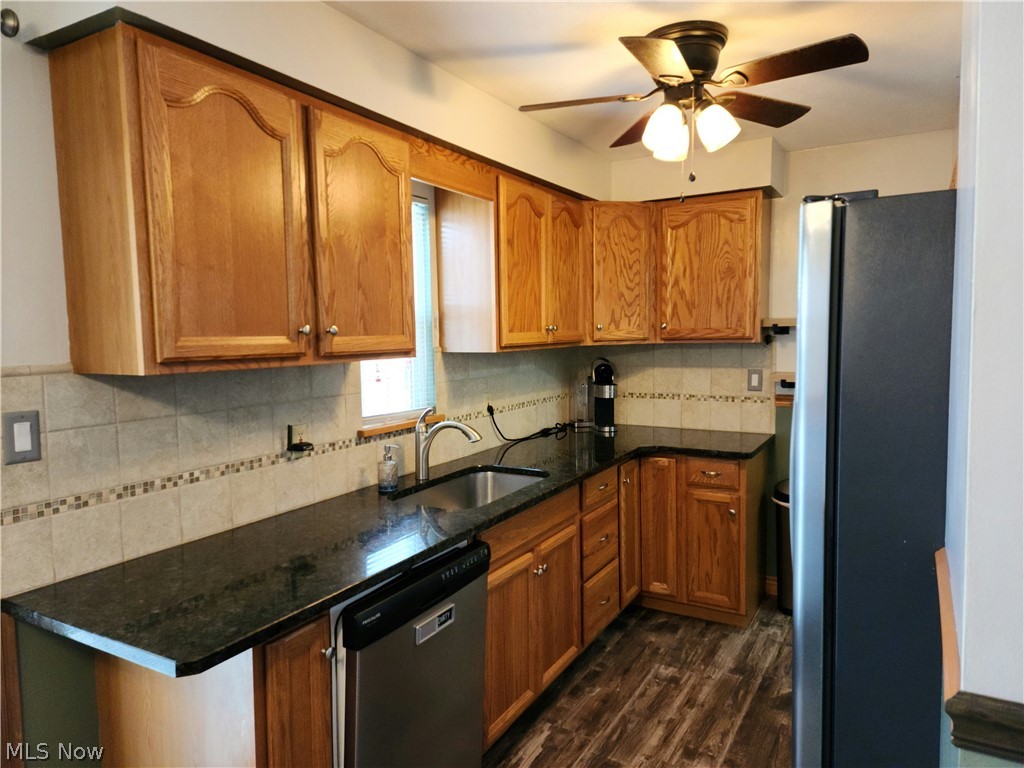 30205 Powell Road Willowick, OH 44095 - Photo 20 of 33